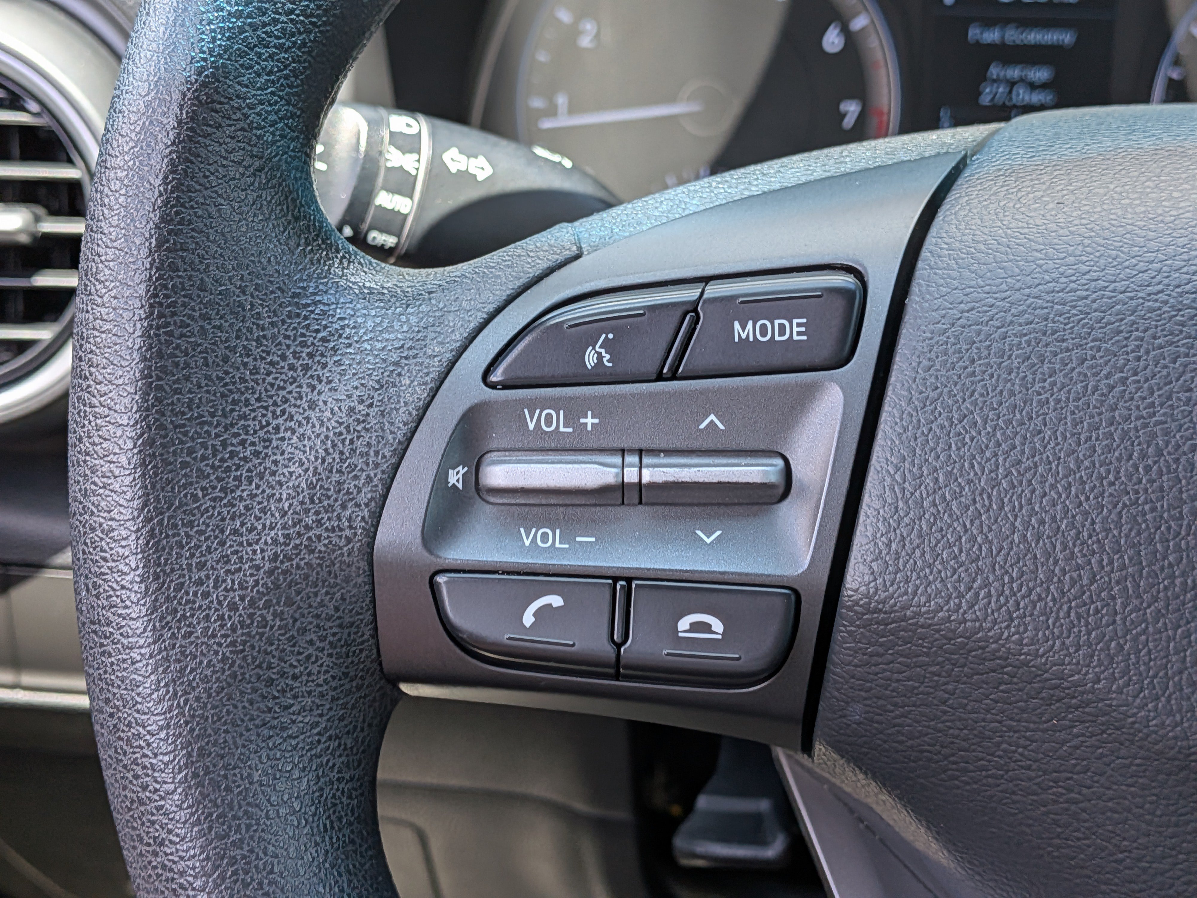 Used 2019 Hyundai Kona SE FWD image 23