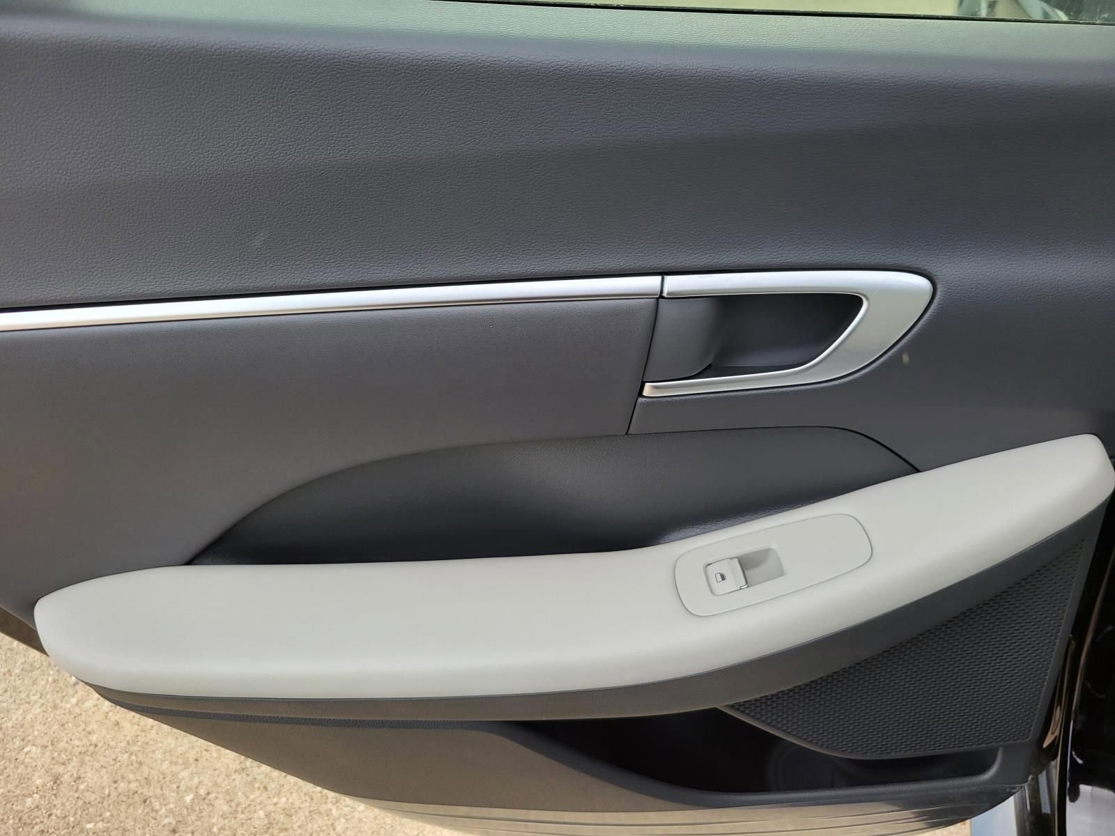 New 2026 Hyundai Sonata SEL FWD image 8