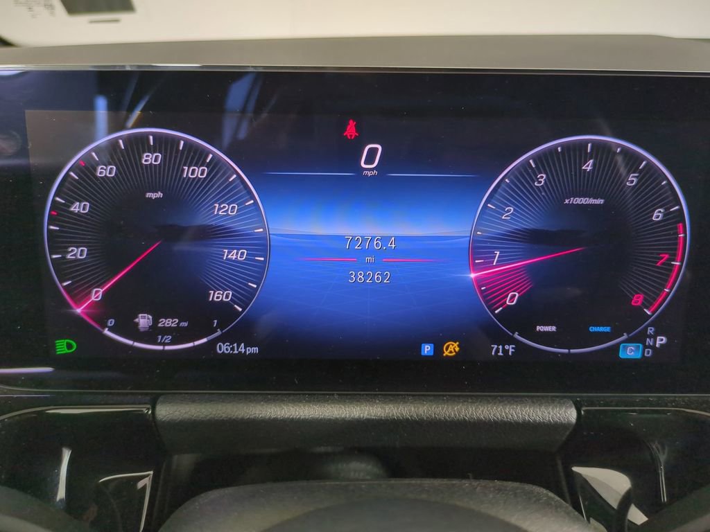 Used 2025 Mercedes-Benz GLA 250 image 32