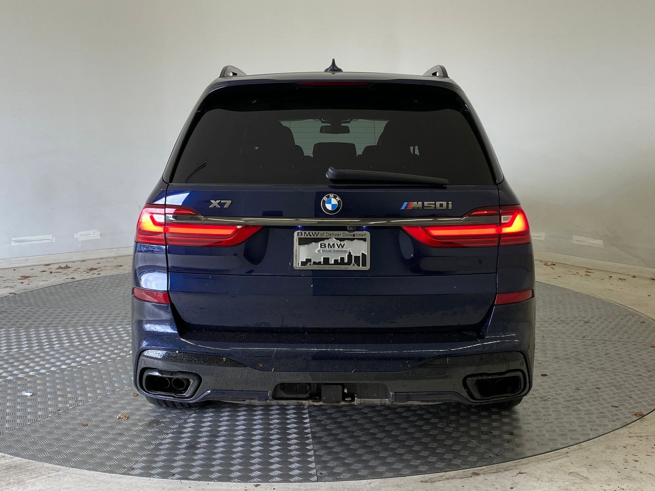 Used 2022 BMW X7 M50i w/ Dynamic Handling Package image 9