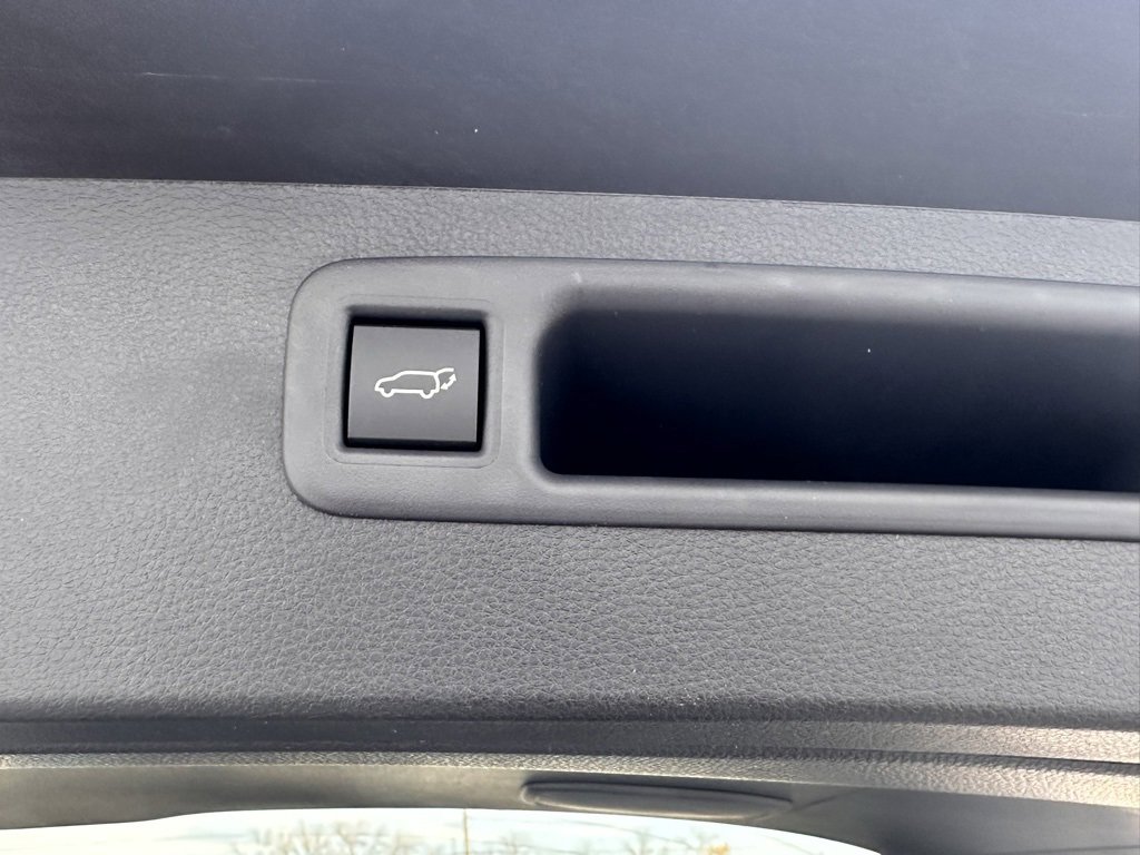 New 2026 Toyota Highlander Limited image 15