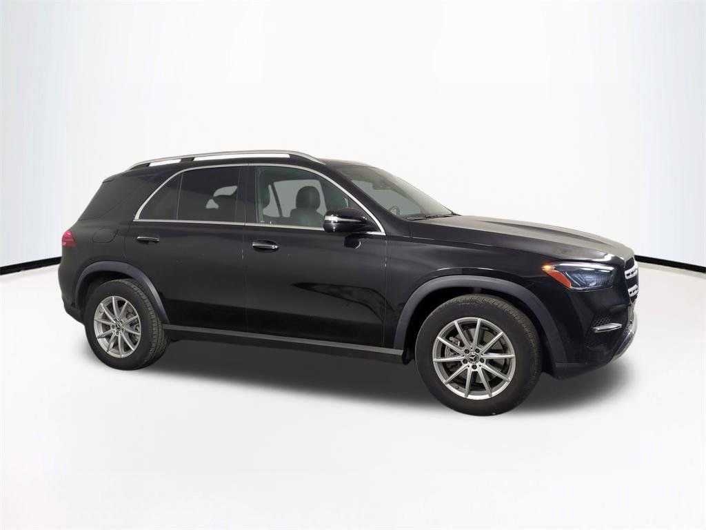 Used 2024 Mercedes-Benz GLE 350 4MATIC w/ 3rd Row Seat Package image 2