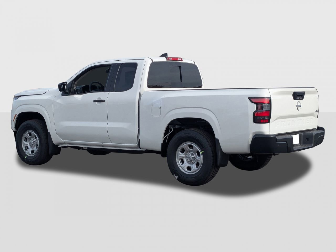 New 2026 Nissan Frontier S image 3