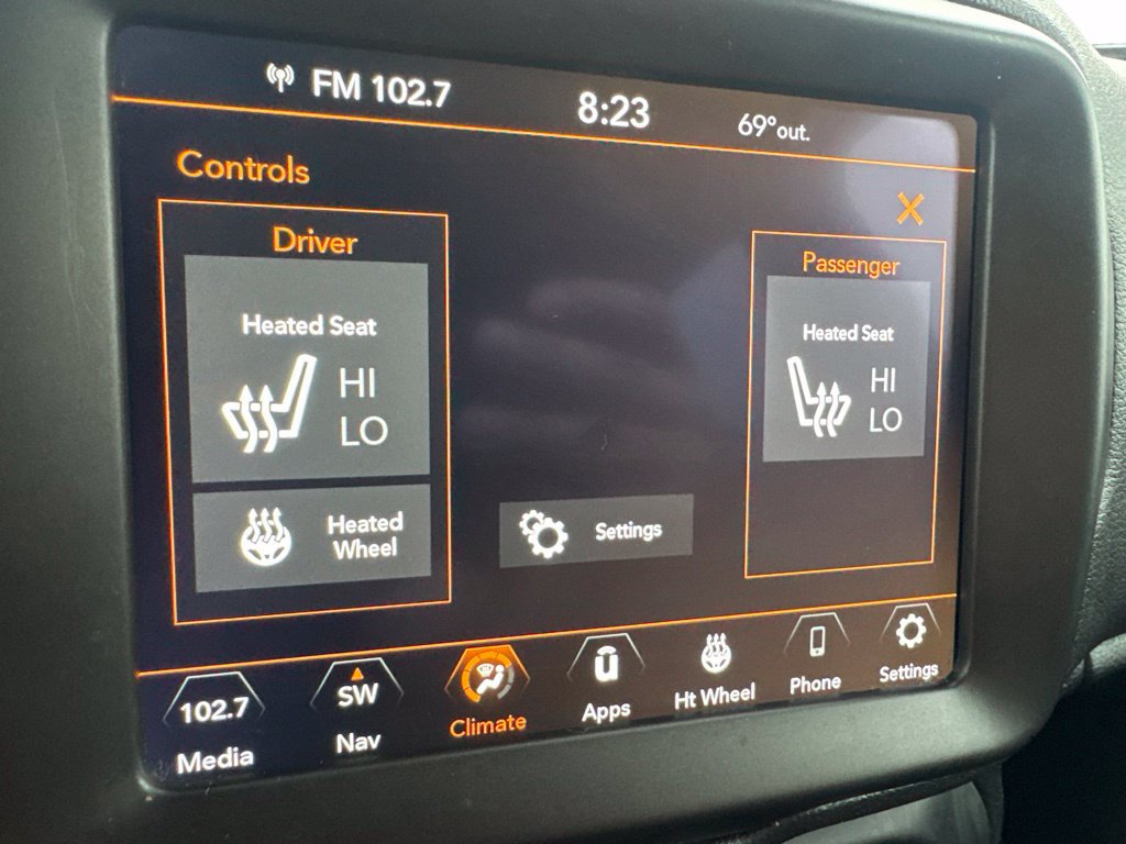 Used 2020 Jeep Renegade Altitude AWD/4WD image 24
