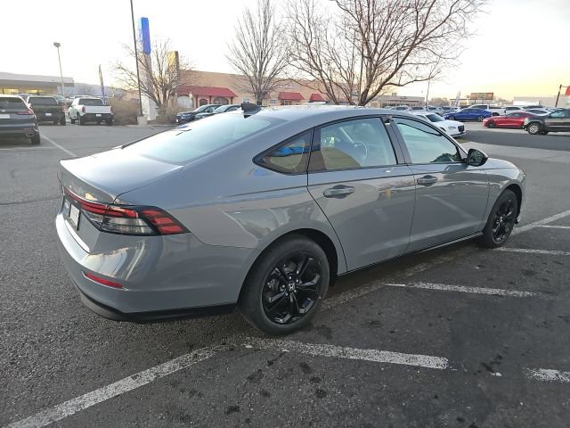 New 2025 Honda Accord SE image 5