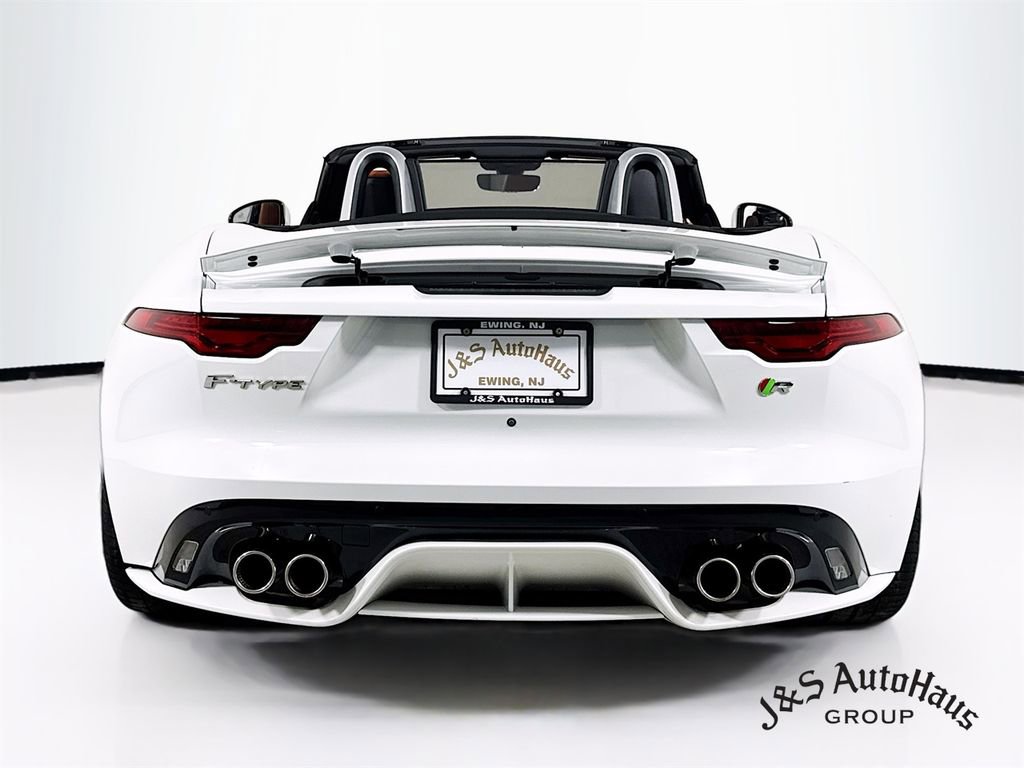 Used 2022 Jaguar F-TYPE R image 6