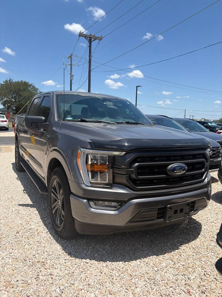Used 2022 Ford F150 XLT w/ Equipment Group 302A High RWD image 2