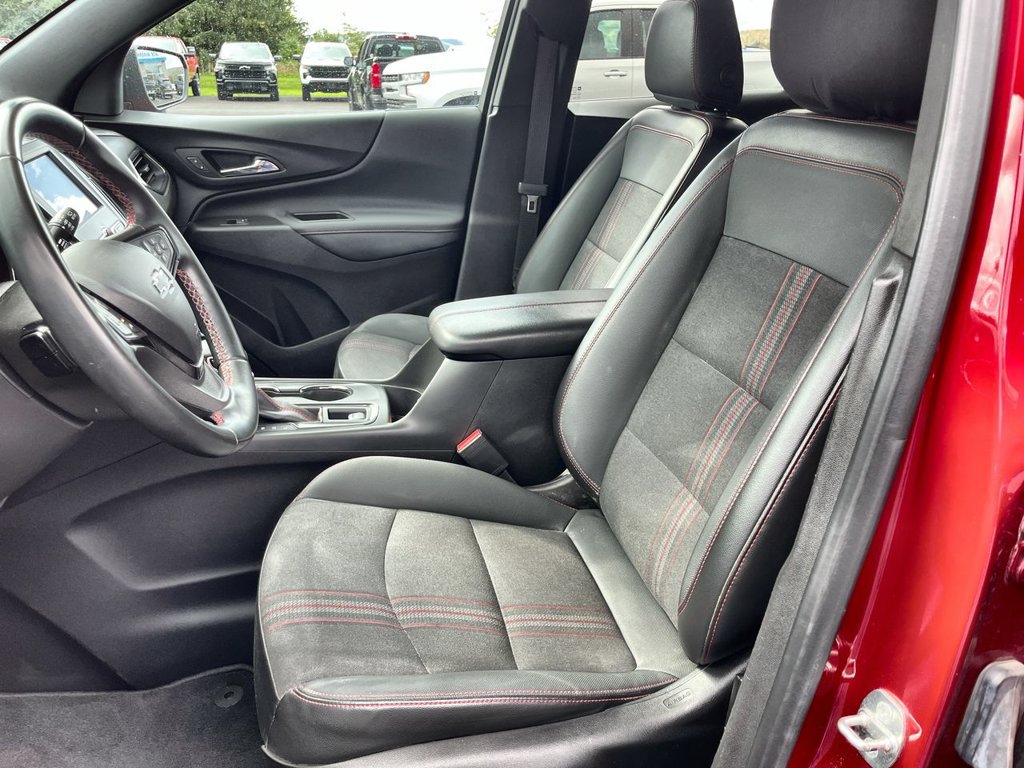 Used 2023 Chevrolet Equinox RS AWD/4WD image 18