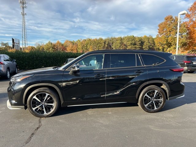 Used 2021 Toyota Highlander XSE image 10