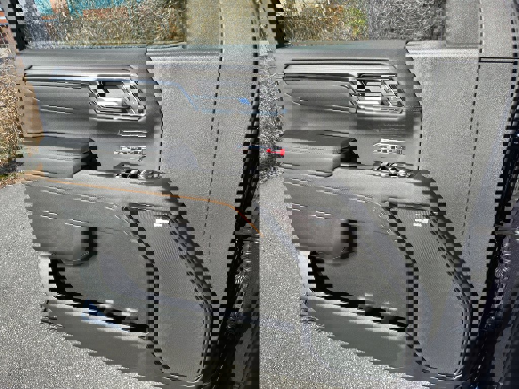 New 2026 GMC Sierra 1500 AT4 w/ AT4 Preferred Package image 9