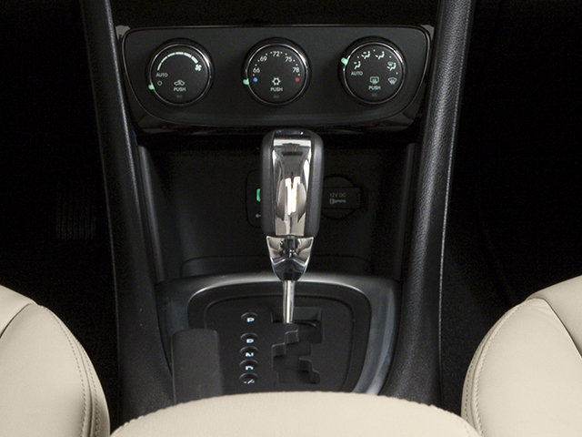 Used 2014 Chrysler 200 Limited FWD image 13