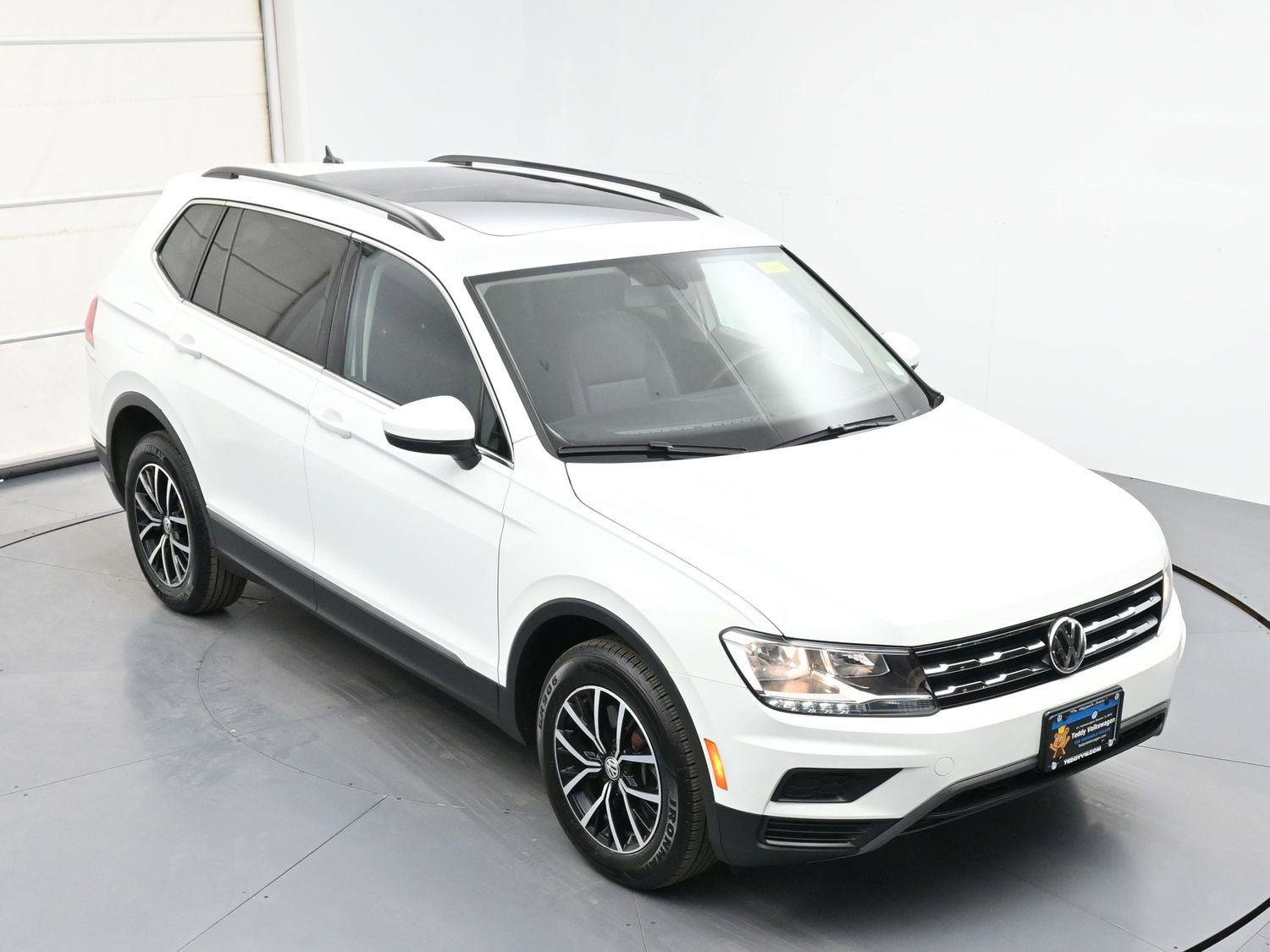 Used 2021 Volkswagen Tiguan SE w/ Panoramic Sunroof Package AWD/4WD image 34