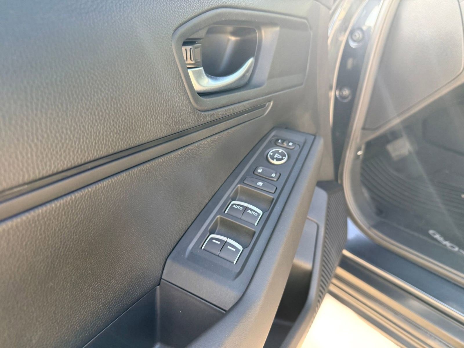 Used 2023 Honda Accord LX image 21