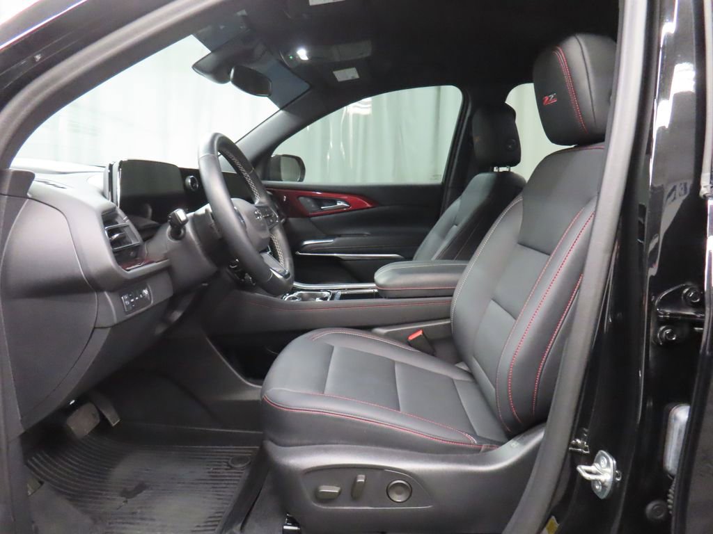 Used 2024 Chevrolet Traverse Z71 w/ LPO, Floor Liner Package AWD/4WD image 15