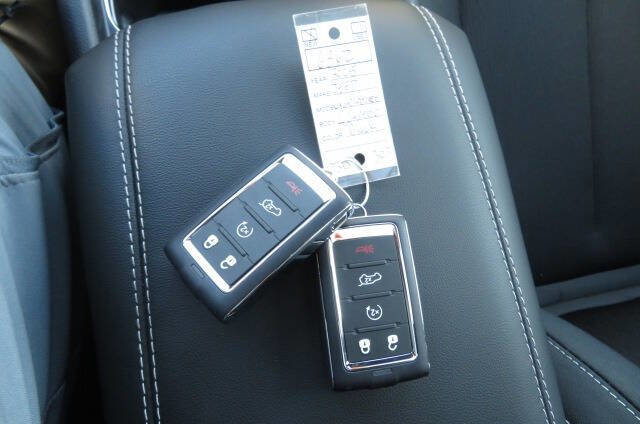 New 2025 Jeep Grand Cherokee L Laredo w/ Luxury Tech Group I image 30