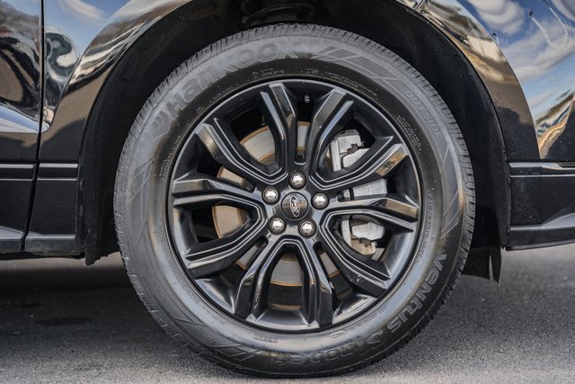 Certified 2022 Ford Edge SE w/ Black Appearance Package image 19