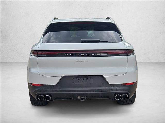 Used 2024 Porsche Cayenne AWD/4WD image 6