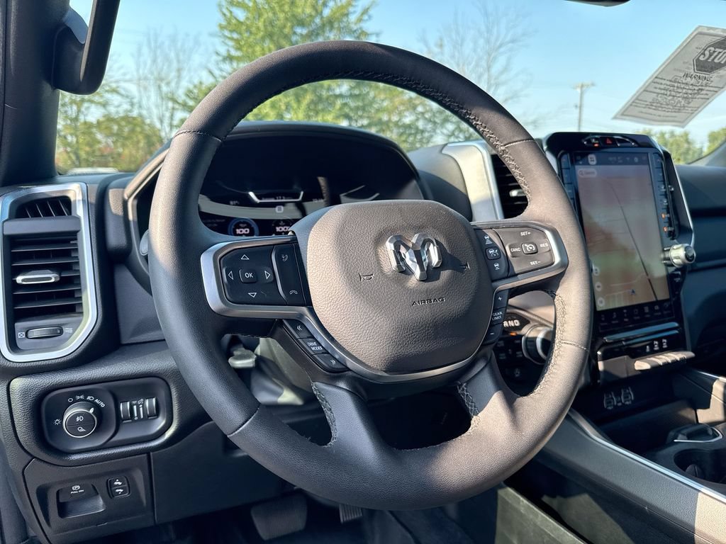 Used 2025 RAM 1500 Big Horn AWD/4WD image 11