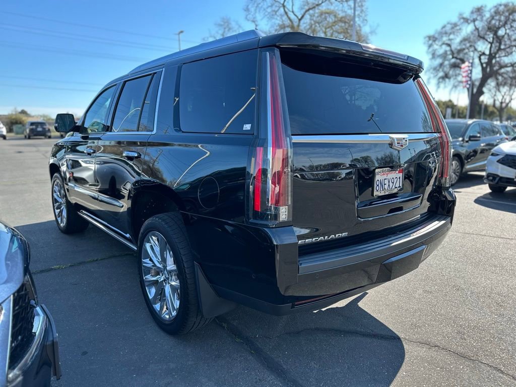 Used 2019 Cadillac Escalade Platinum image 4