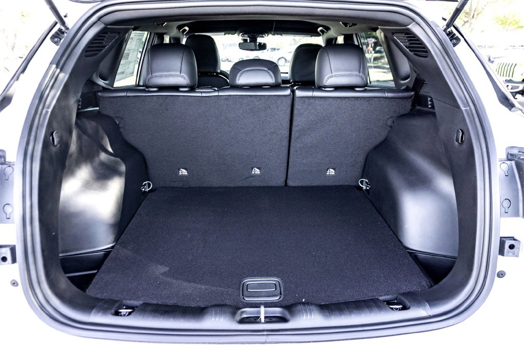 New 2026 Jeep Compass Latitude image 21