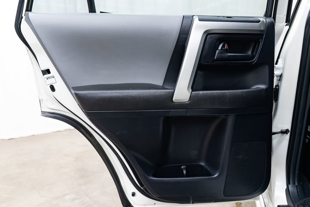 Used 2010 Toyota 4Runner SR5 image 23