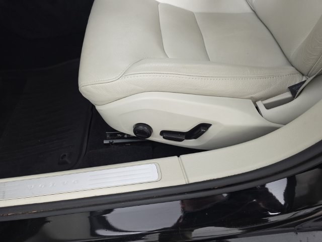 Used 2019 Volvo S60 T5 Momentum FWD image 22