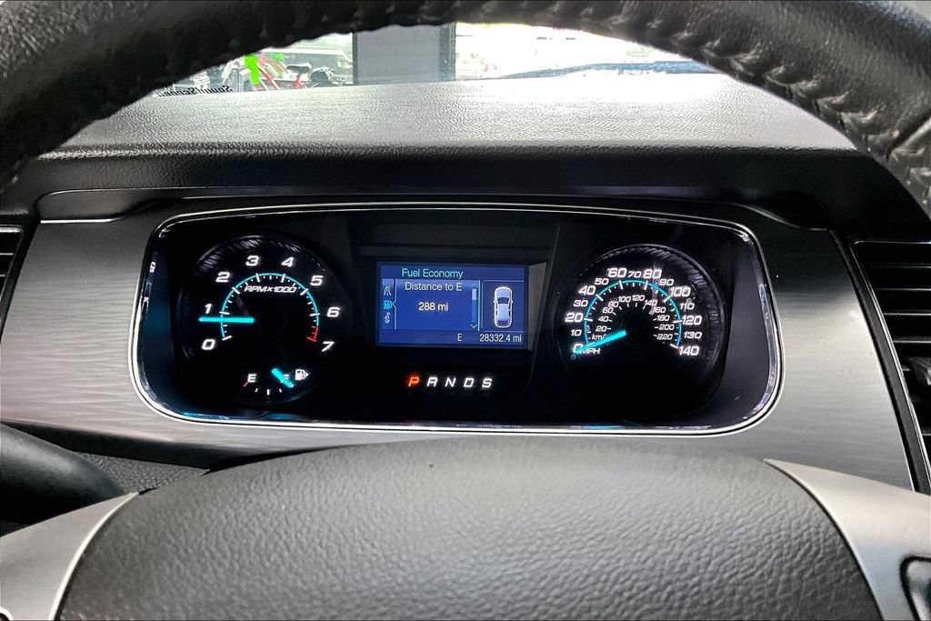 Used 2018 Ford Taurus SEL FWD image 12