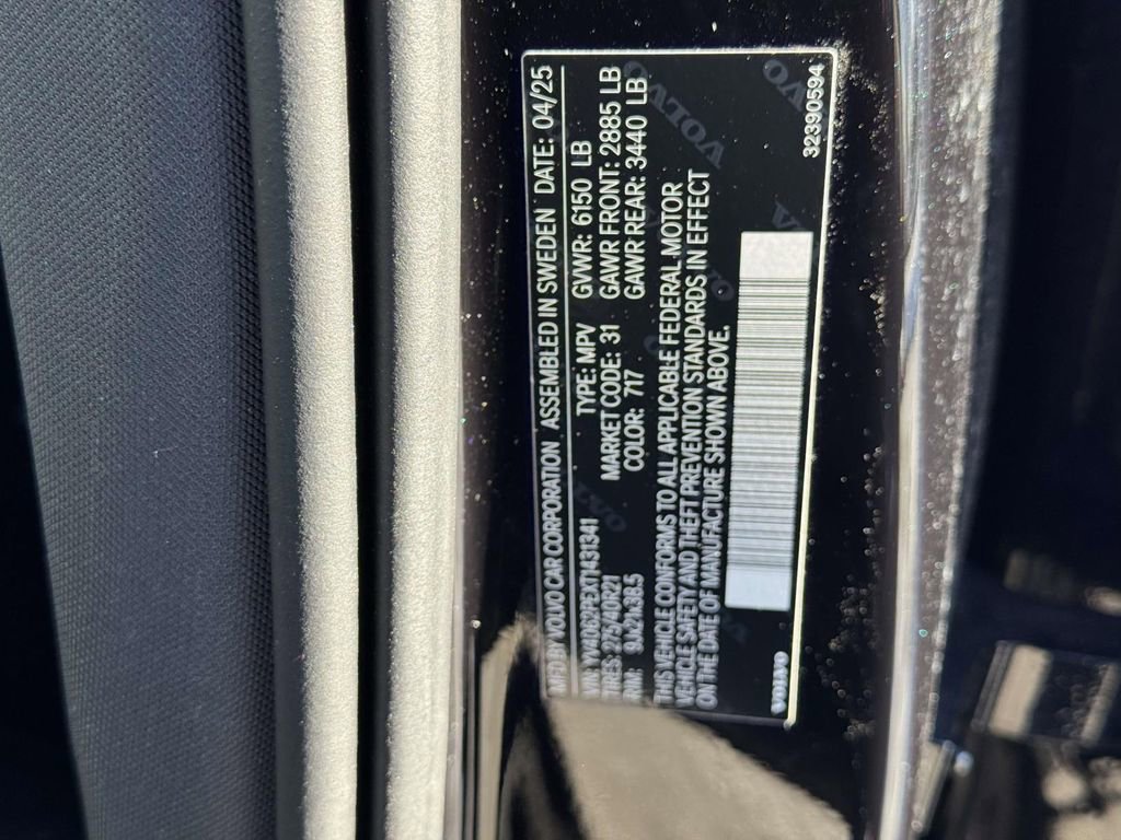 Certified 2026 Volvo XC90 B6 Plus w/ Protection Package Premier image 17