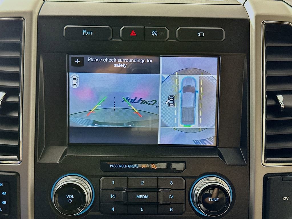 Used 2017 Ford F150 Lariat w/ Equipment Group 502A Luxury AWD/4WD image 17