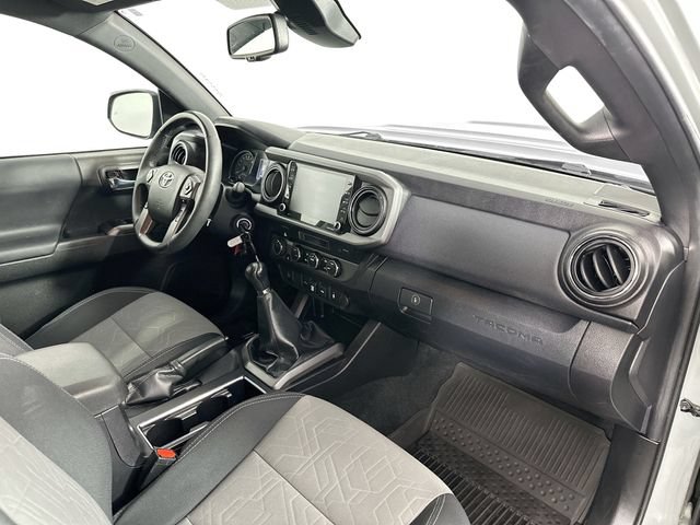 Used 2022 Toyota Tacoma TRD Sport w/ Technology Package AWD/4WD image 23