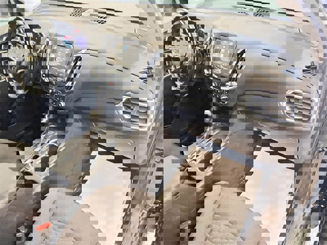 Used 2019 Chevrolet Equinox LT image 10