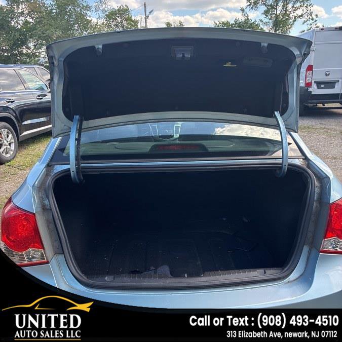 Used 2012 Chevrolet Cruze LT w/ All-Star Edition FWD image 12