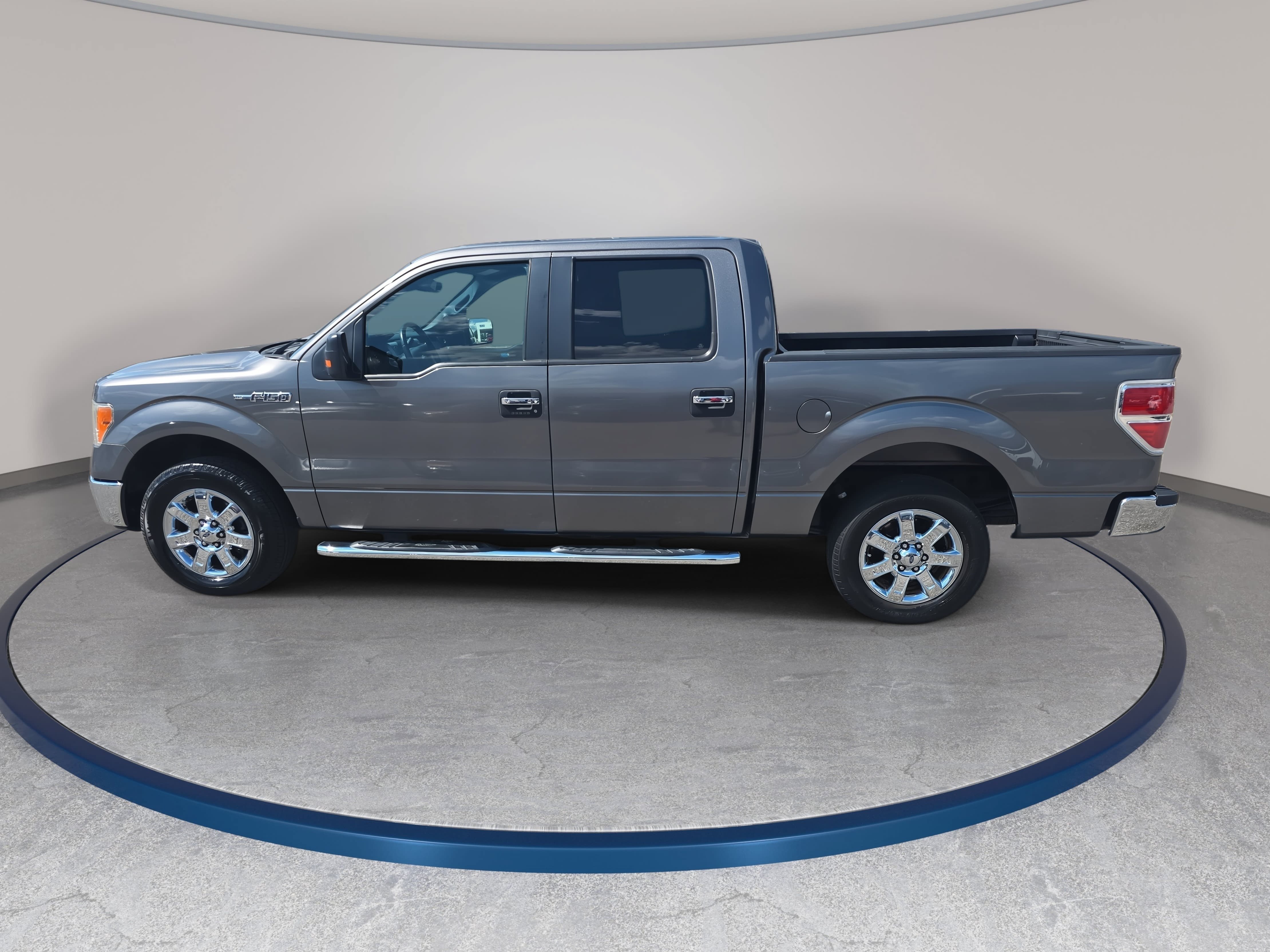 Used 2013 Ford F150 XLT w/ Luxury Equipment Group RWD image 8