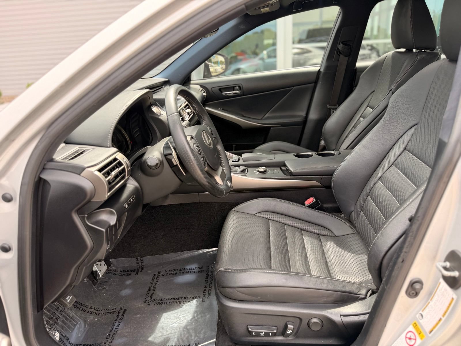 Used 2015 Lexus IS 250 w/ F-Sport Package RWD image 15