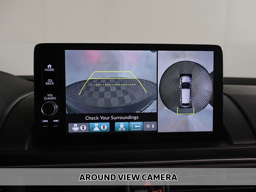 Certified 2025 Honda Pilot Black Edition image 8