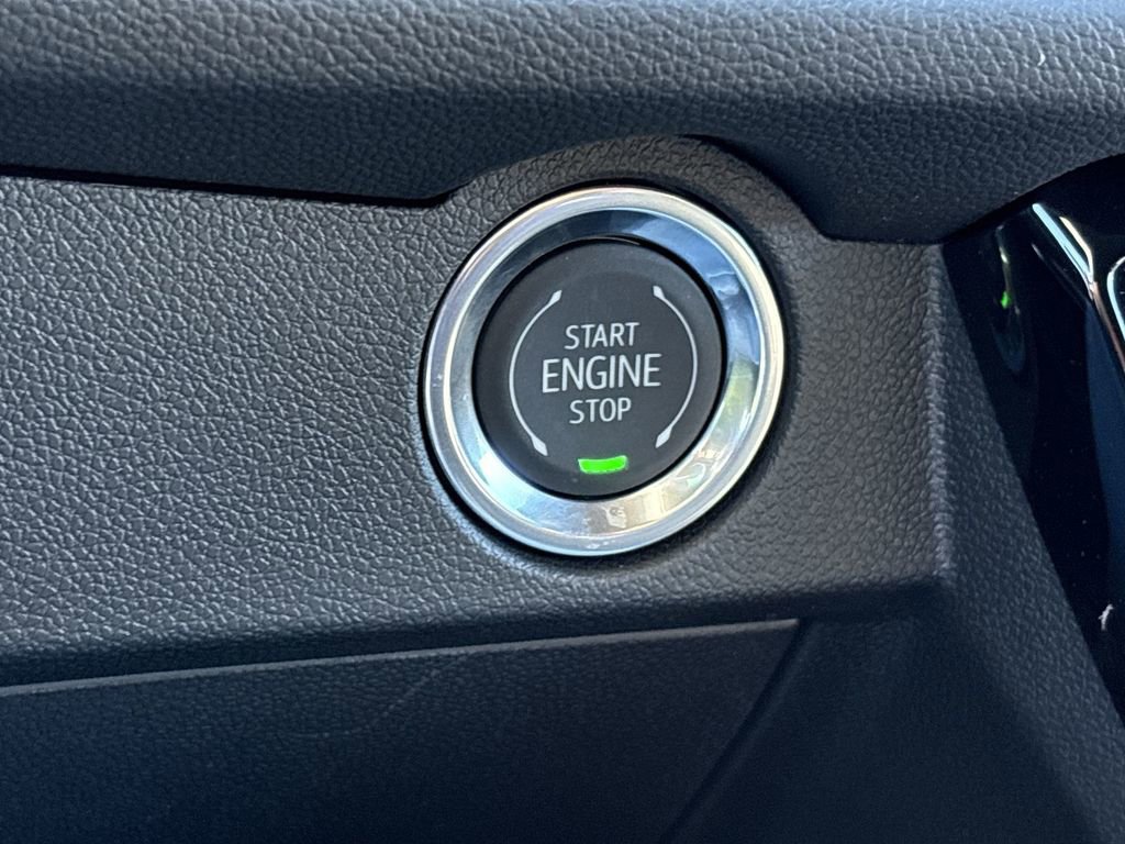 New 2026 Chevrolet Traverse LT w/ Sun and Wheel Package image 18