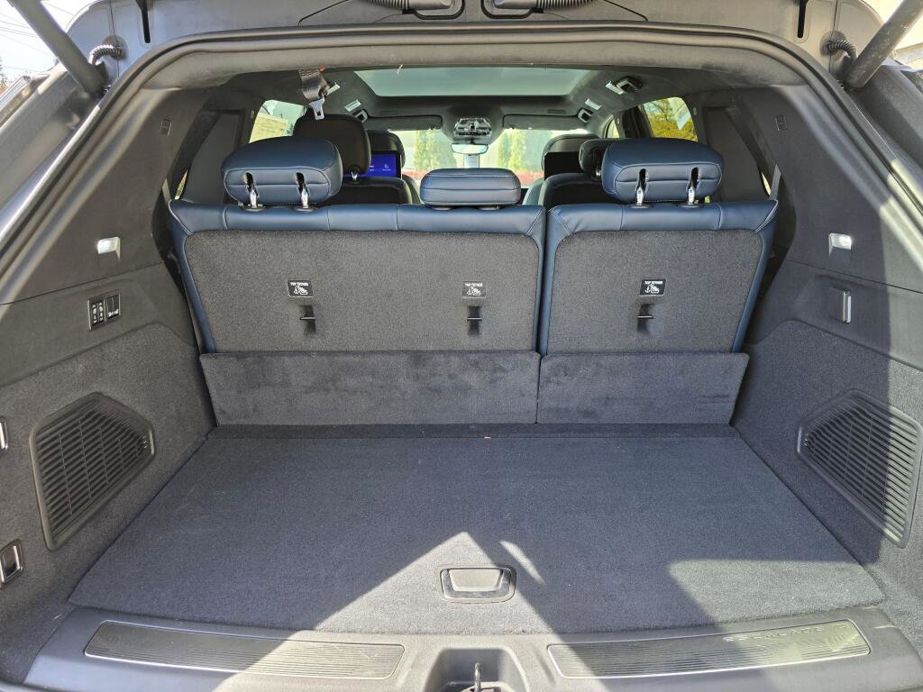 New 2025 Cadillac Escalade IQ Sport 2 AWD/4WD image 9