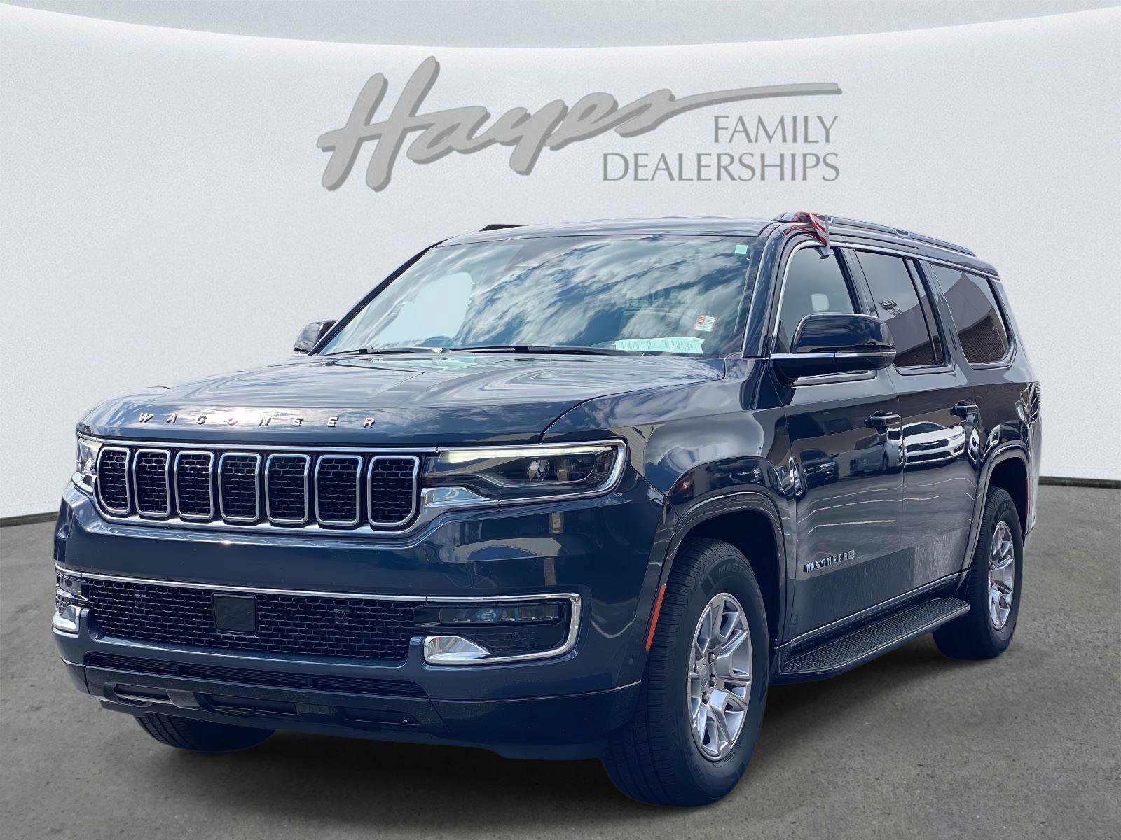 Used 2024 Jeep Wagoneer L 2WD image 9