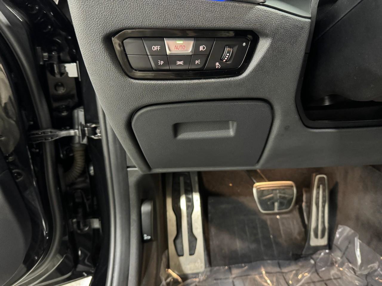 Used 2020 BMW M340i xDrive w/ Driving Assistance Package image 31