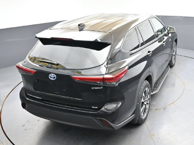 Used 2021 Toyota Highlander XLE AWD/4WD image 41