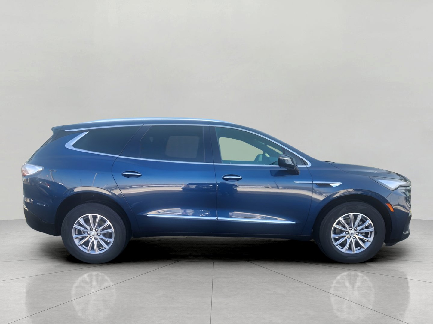 Used 2023 Buick Enclave Essence w/ Trailering Package, 5000 lbs. image 5