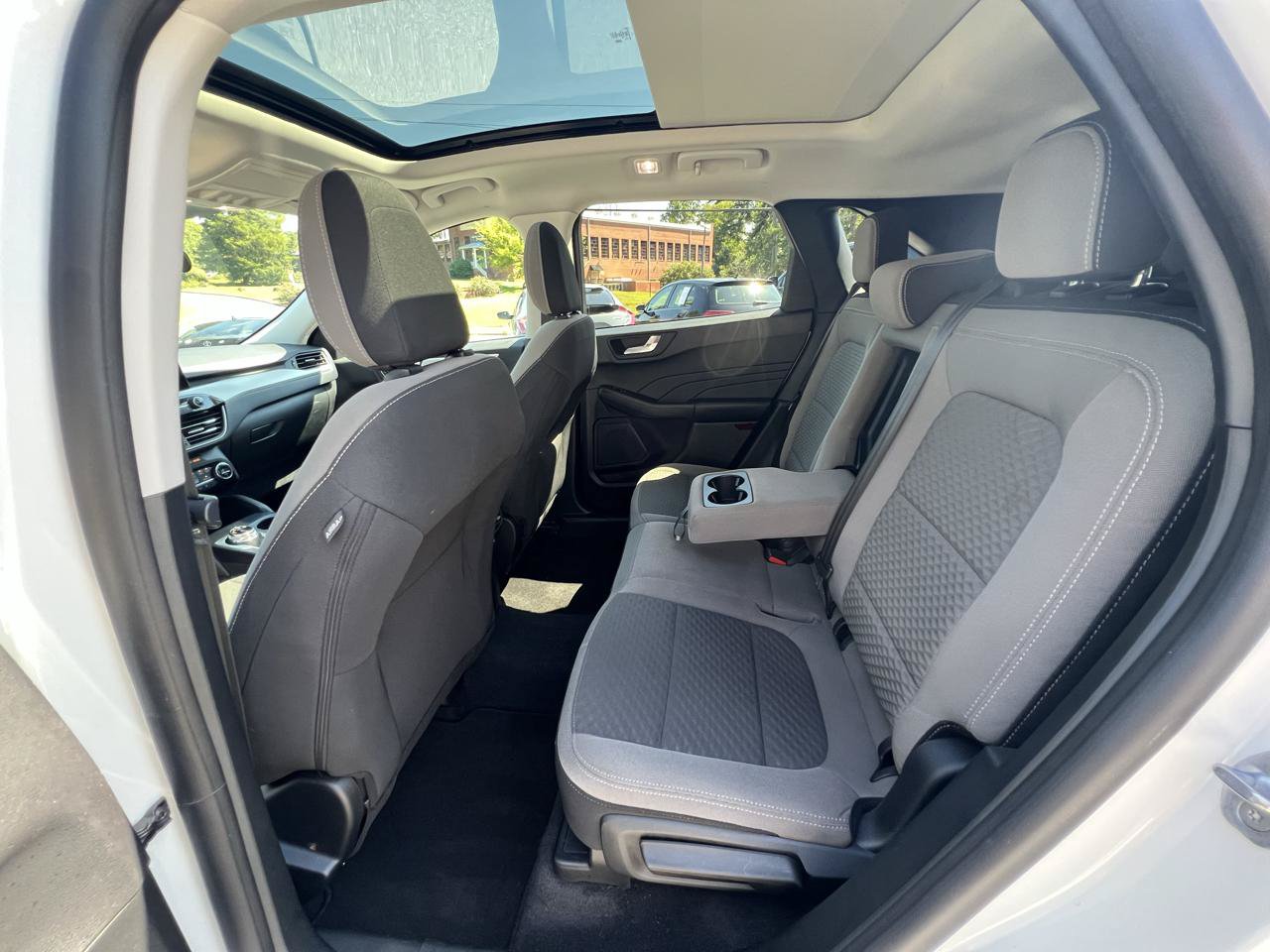 Used 2021 Ford Escape SE w/ Convenience Package FWD image 11