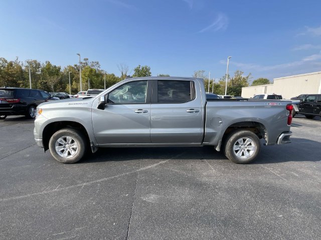 Used 2025 Chevrolet Silverado 1500 LT AWD/4WD image 6