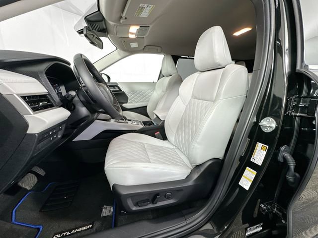 Used 2023 Mitsubishi Outlander SEL AWD/4WD image 18