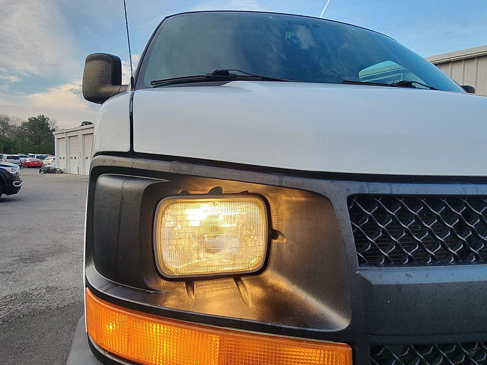 Used 2014 Chevrolet Express 2500 LS image 9