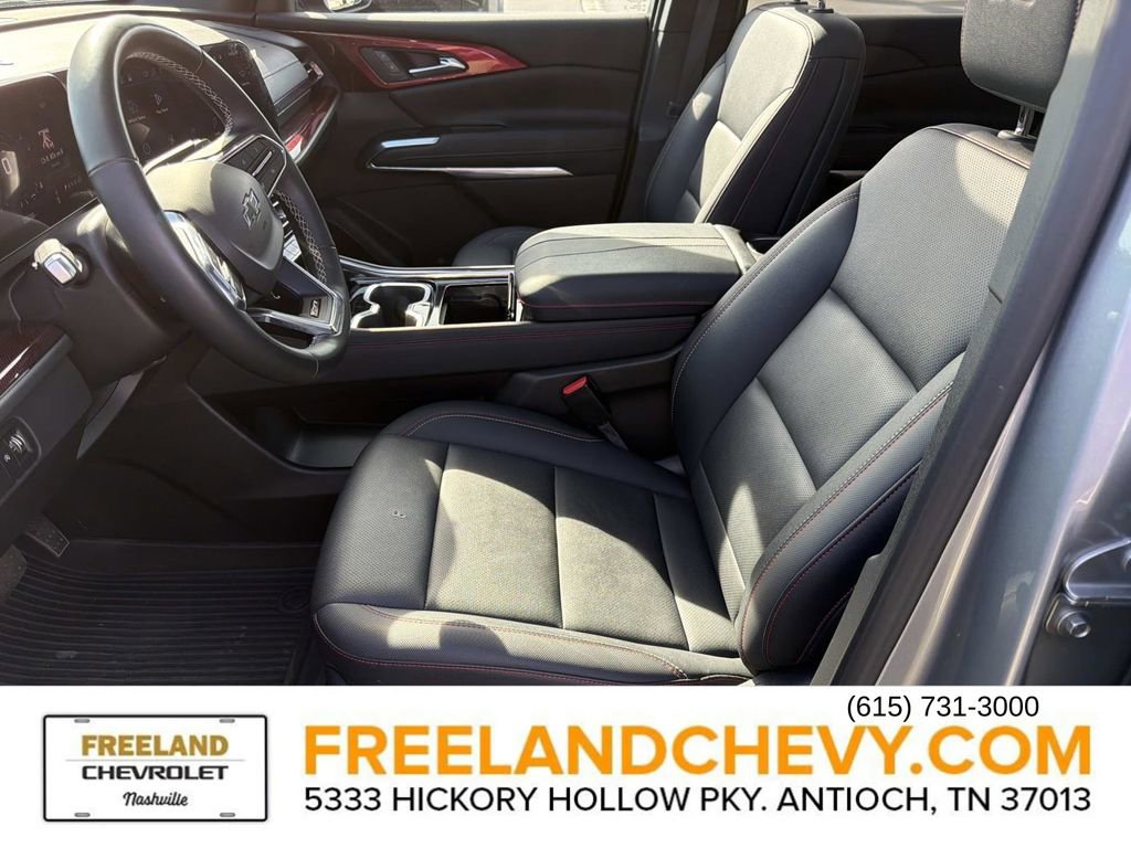 Used 2025 Chevrolet Traverse Z71 w/ Driver Confidence Package image 24