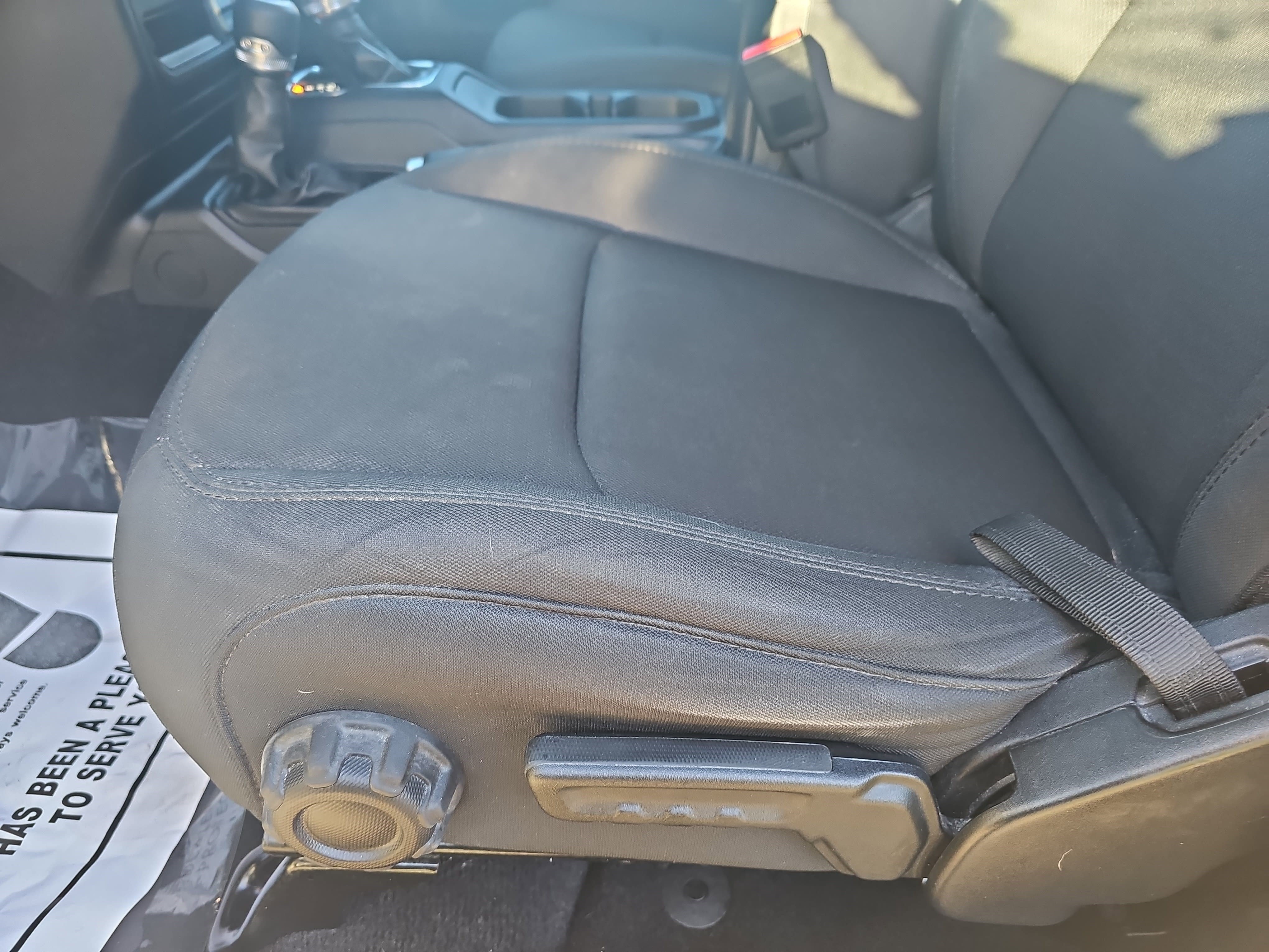 Used 2023 Jeep Wrangler Unlimited Sport image 29