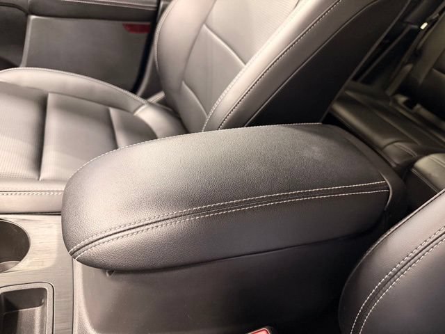 Used 2025 Ford Escape Platinum AWD/4WD image 35