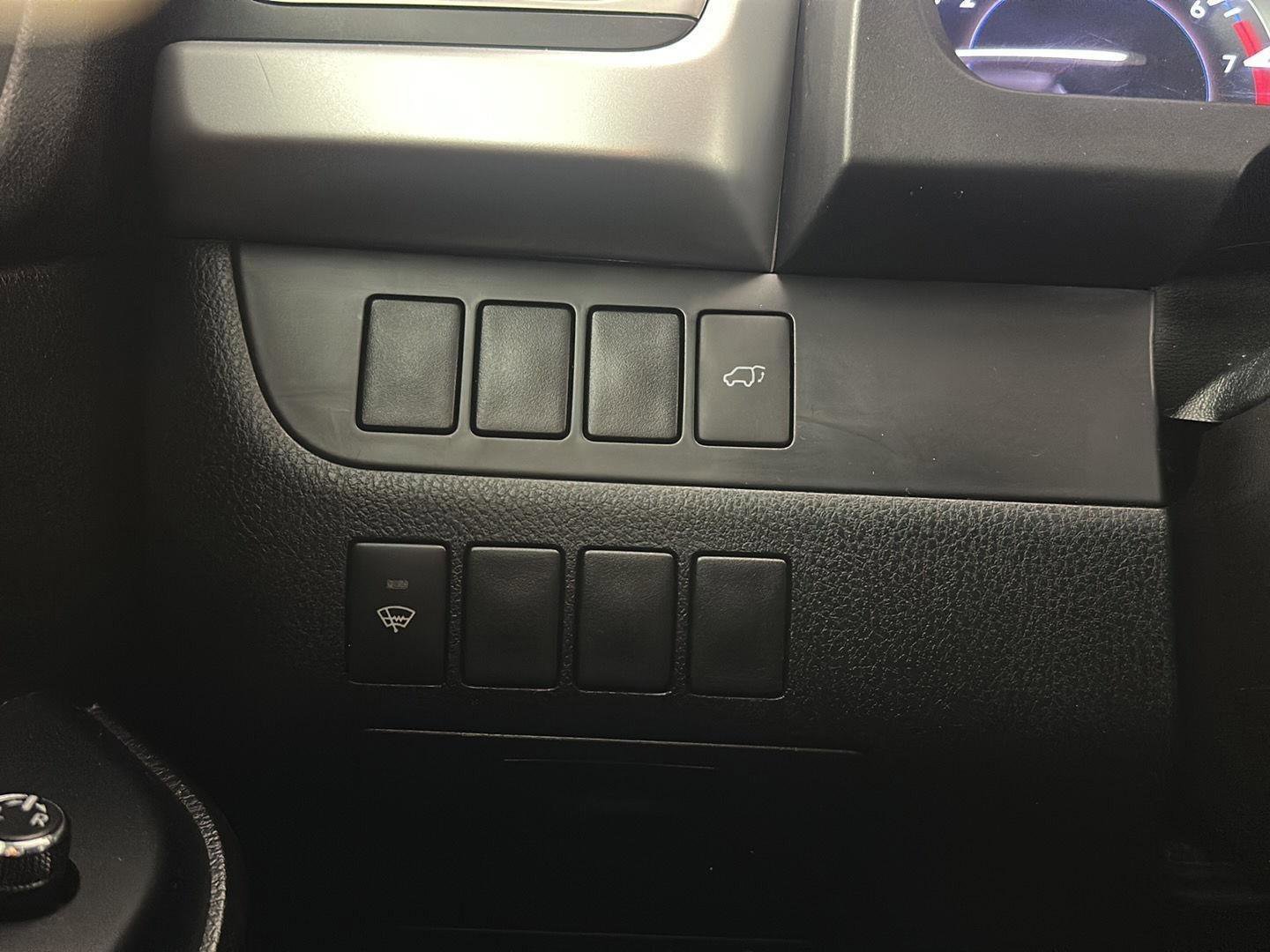 Used 2016 Toyota Highlander XLE FWD image 10