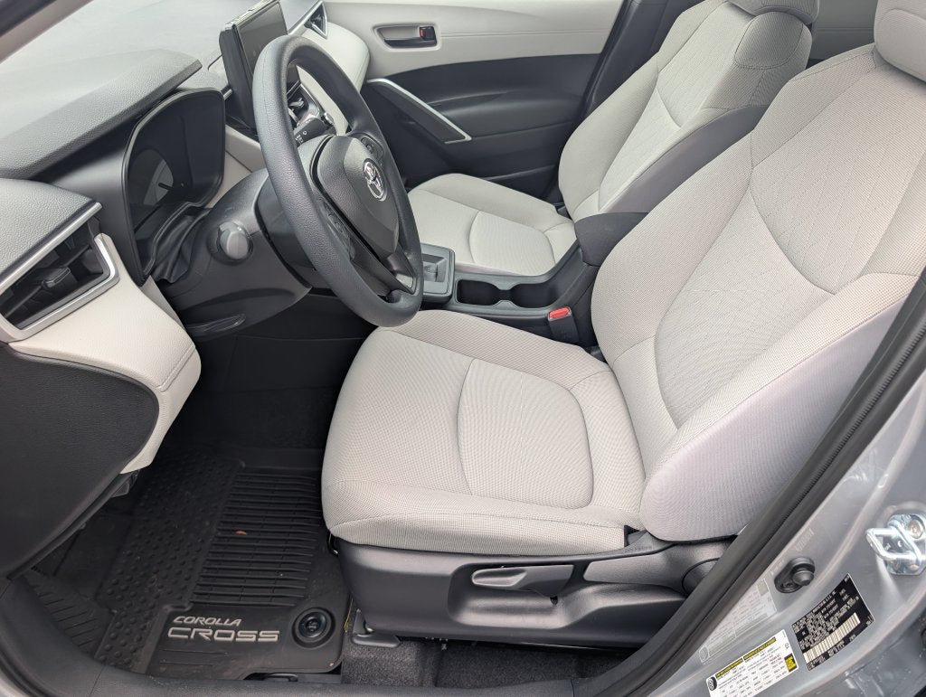 New 2026 Toyota Corolla Cross L FWD image 12